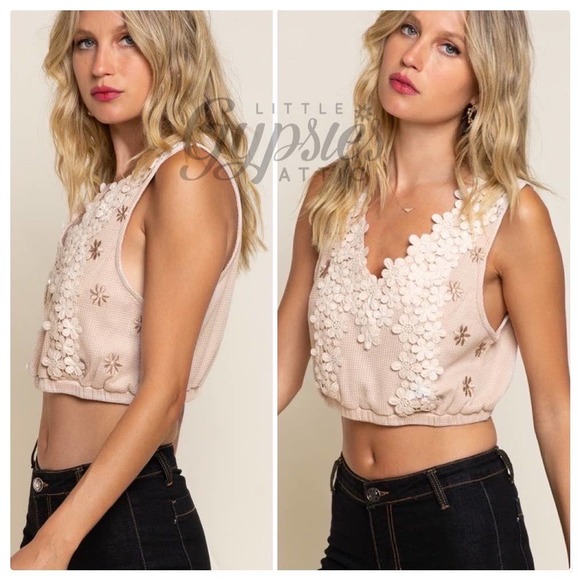 POL Keep it Classy Crop Top - Picture 7 of 13
